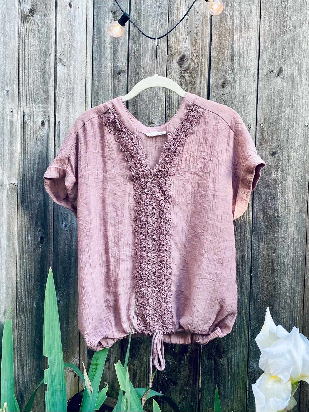Women's Lace-Trim Dusty Rose Short Sleeve Top